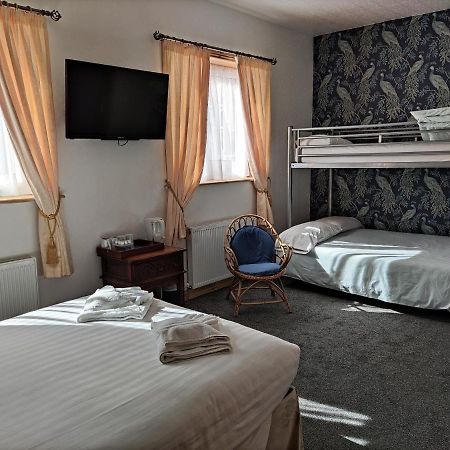 The Highfield Private Hotel Blackpool Exteriör bild