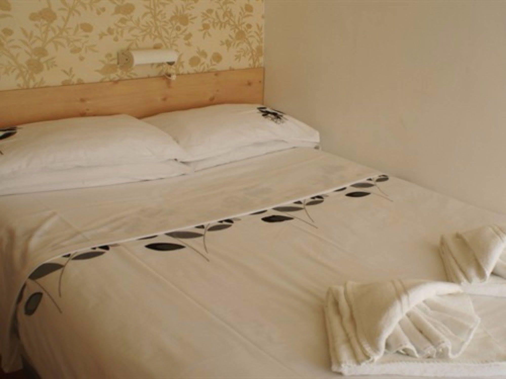 The Highfield Private Hotel Blackpool Exteriör bild
